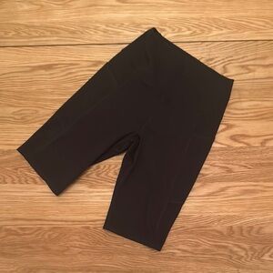 UNIQLO Black High-Waisted Biker Shorts